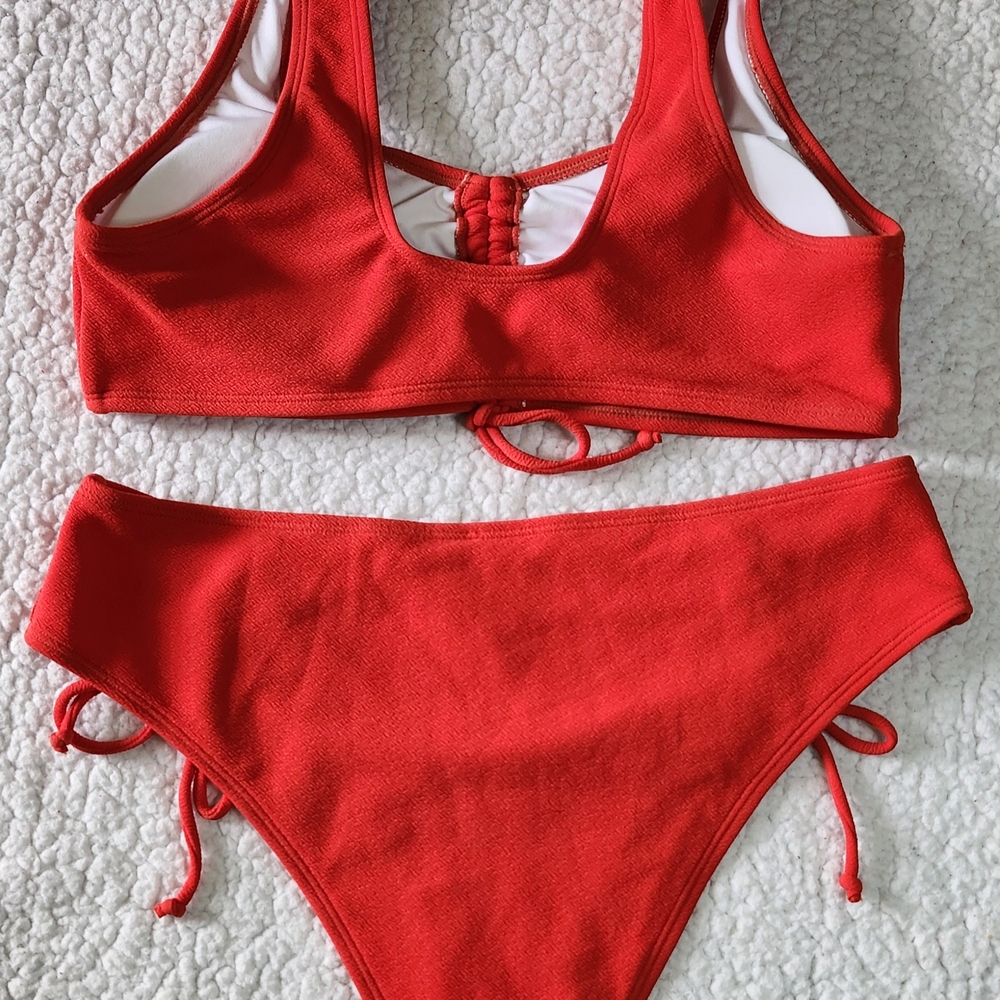 Cupshe Red Bikini Set - Picture 2 of 9